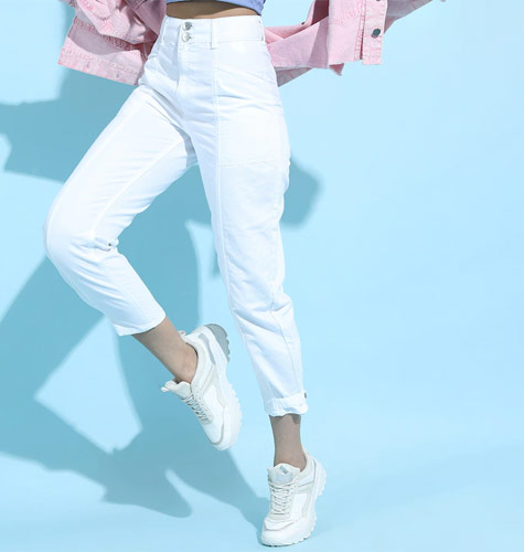 Women Classic White High-Rise Mom Fit Cropped Jeans